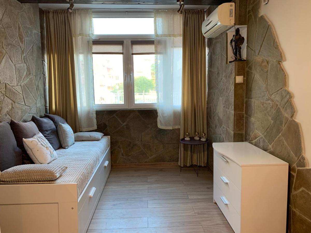 Анси Pomorie Extérieur photo